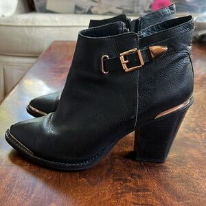 Steve Madden booties size 11